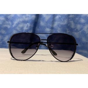 🌴Margaret Josephs black tinted aviator sunglasses